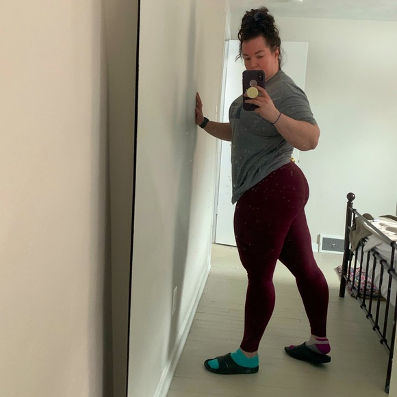 Meet your Posher, Elizabeth - Picture 3 of 4